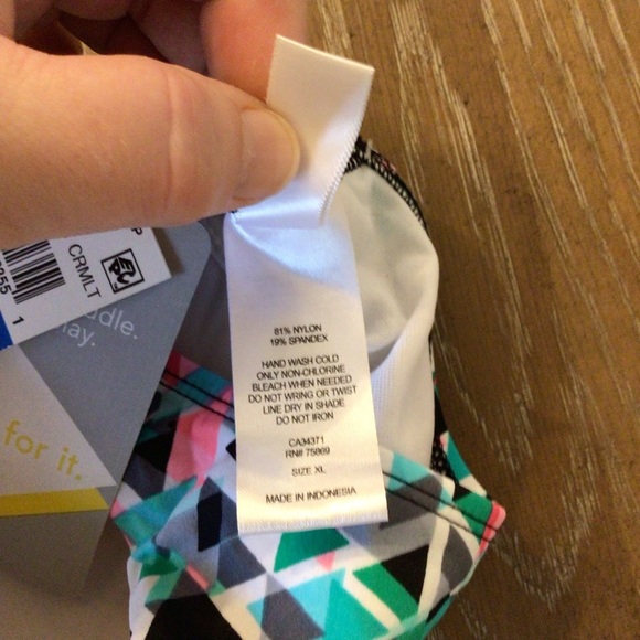 Go Gossip Prismatic Print Racerback Twist Front Bikini Swim Top Size XL - Picture 8 of 8